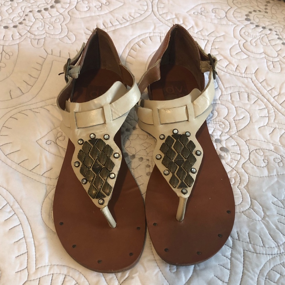 DV sandals
